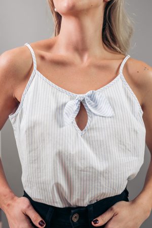 Blusa Lazo Celeste Rayas