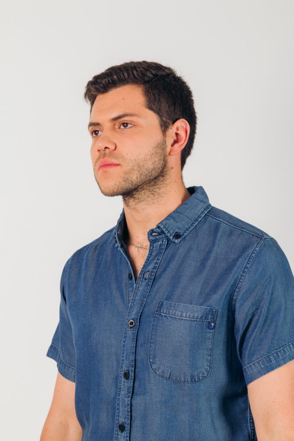 Camisa denim azul manga corta - Imagen 3